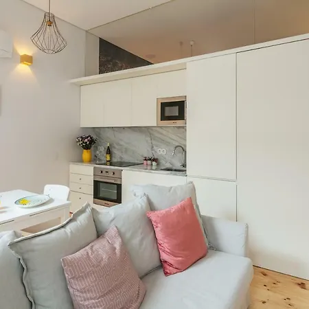 Indulge Flats Oporto