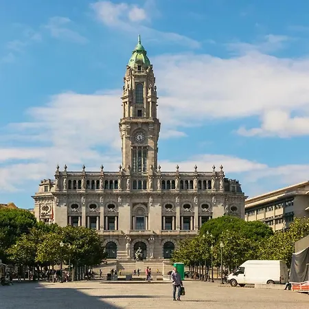 Indulge Flats * פורטו