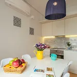 Indulge Flats Apartman *