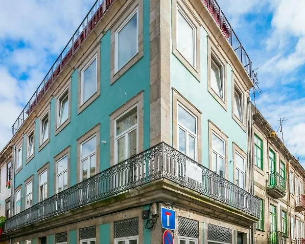 Indulge Flats Апартаменты